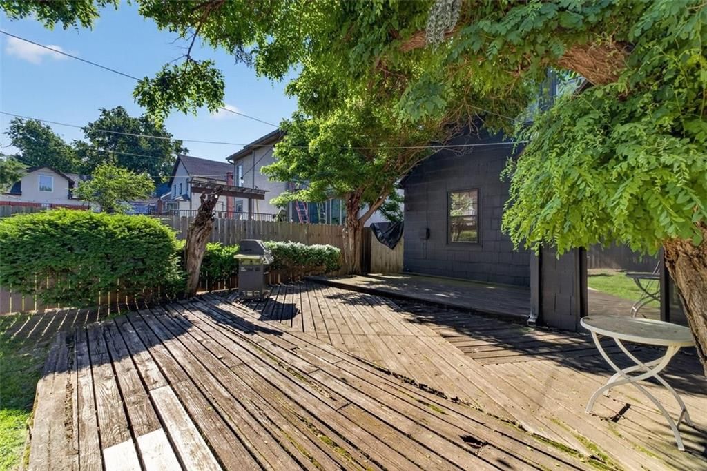 2112 W 48th Terrace — photo 4