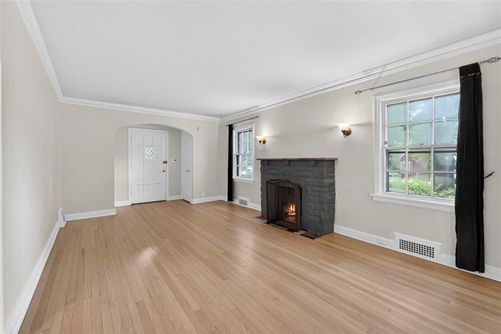 2112 W 48th Terrace — photo 9