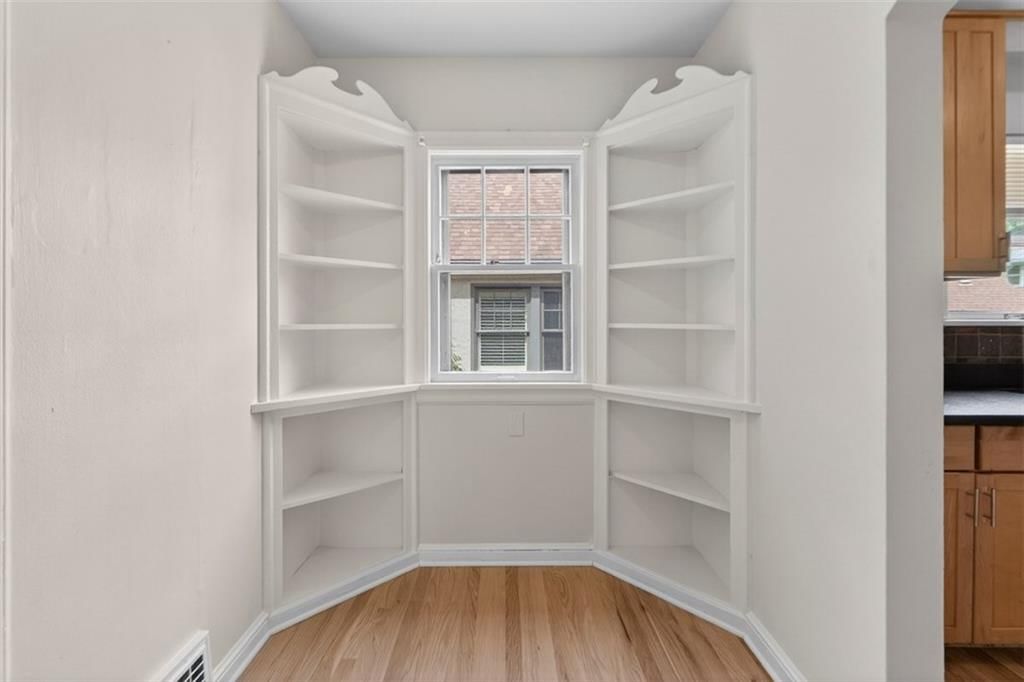 2112 W 48th Terrace — photo 13