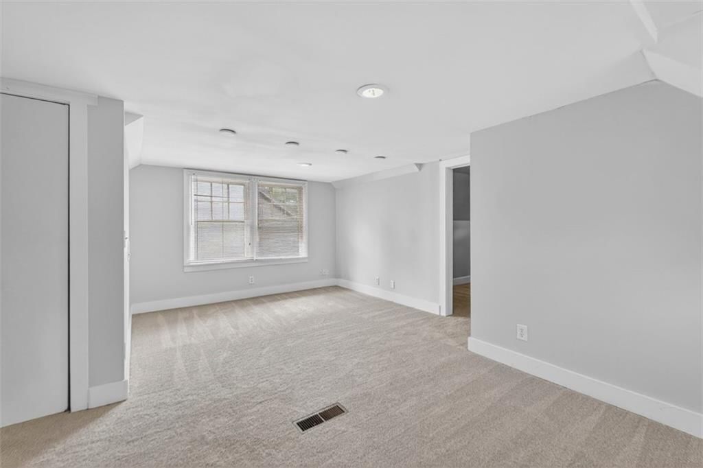 2112 W 48th Terrace — photo 28