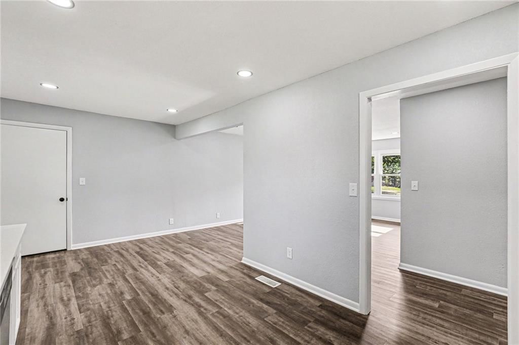 242 S Raum Street — photo 9