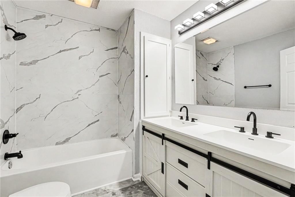 242 S Raum Street — photo 12