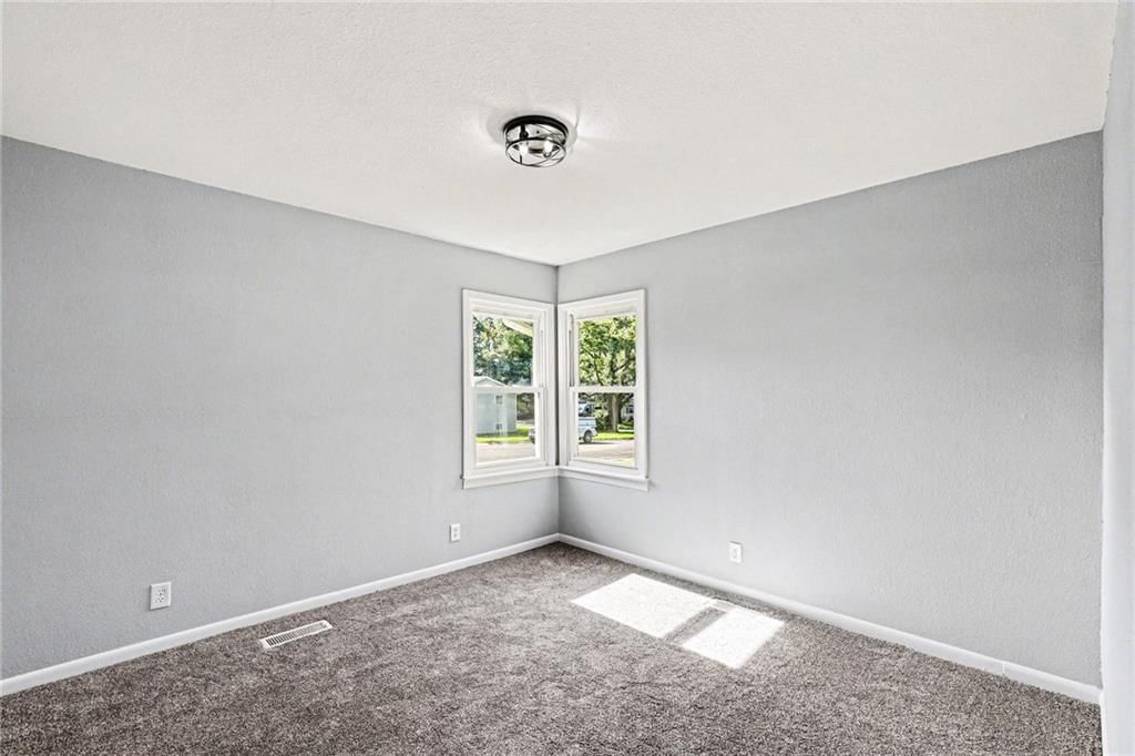 242 S Raum Street — photo 13