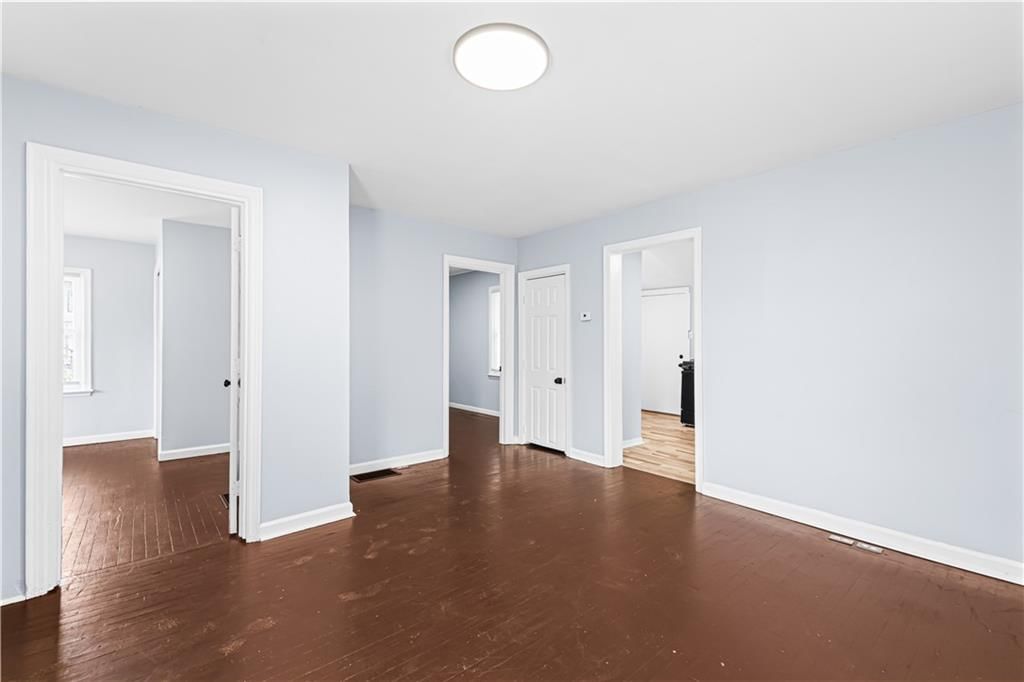 2527 S 13th Street — photo 3
