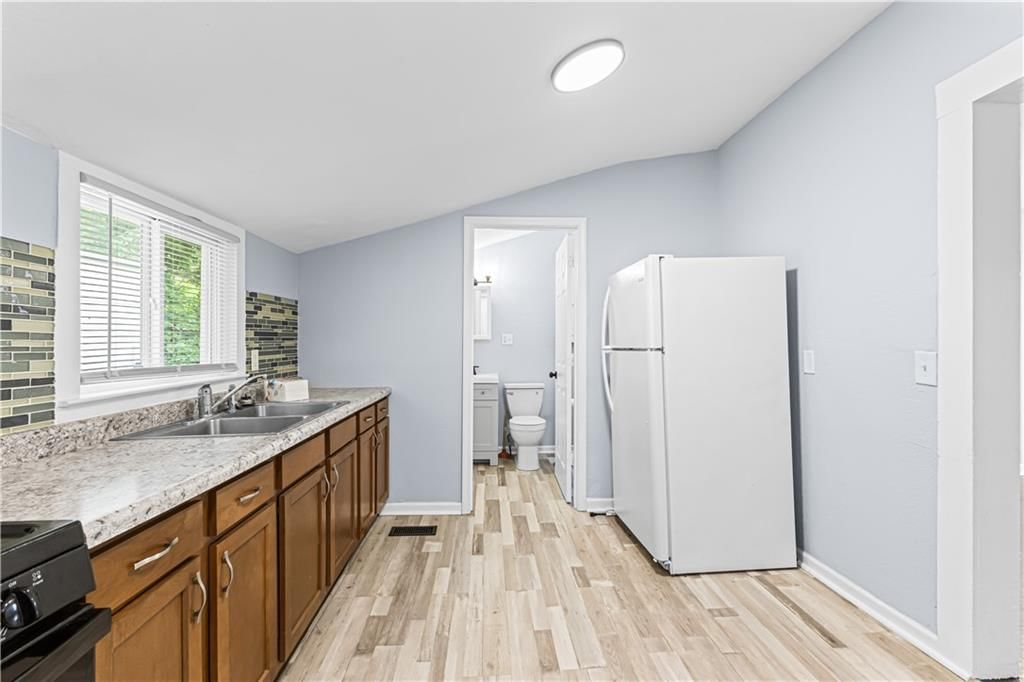 2527 S 13th Street — photo 11