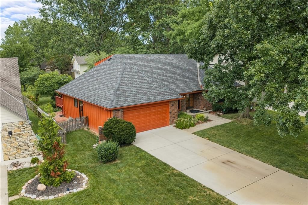 204 NW Cypress Street, Lee's Summit, MO