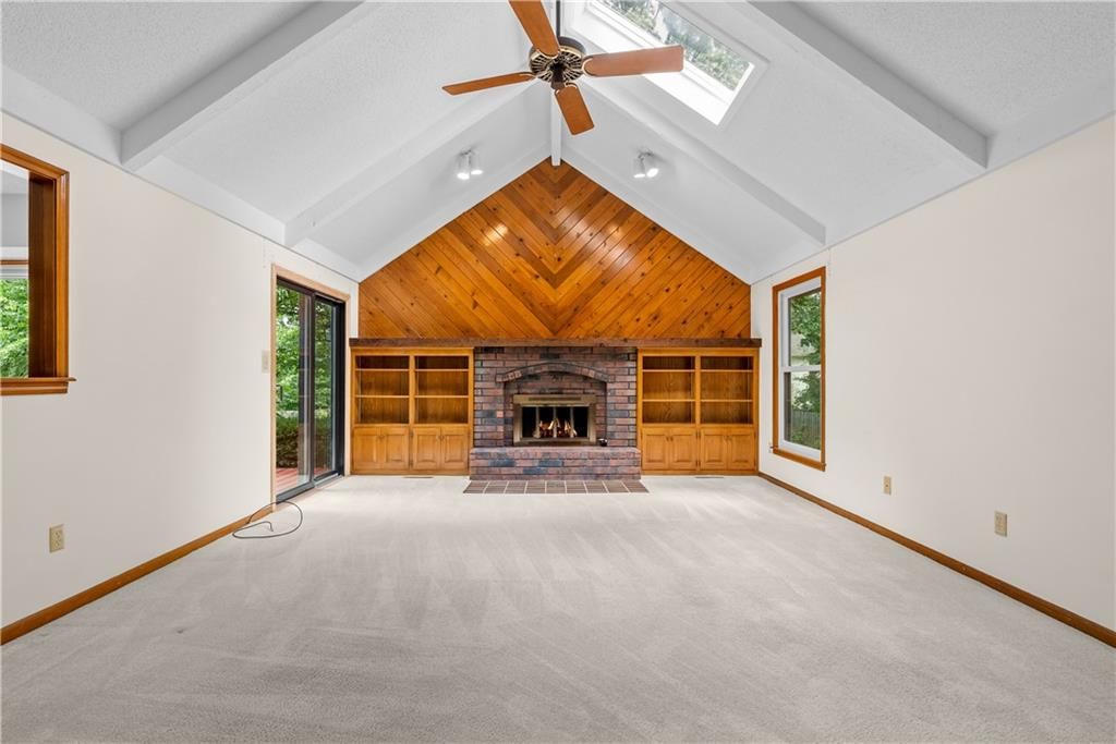 204 NW Cypress Street — photo 17