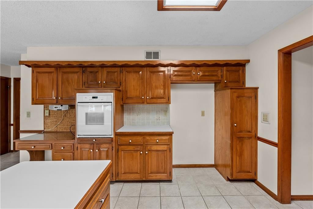 204 NW Cypress Street — photo 24