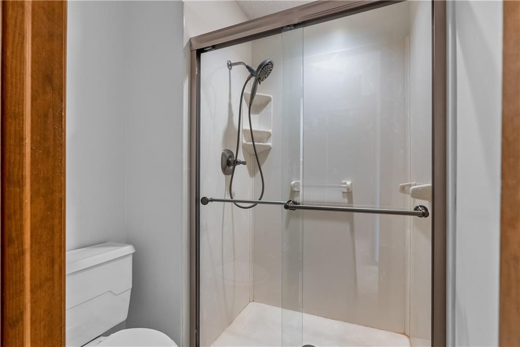 204 NW Cypress Street — photo 31