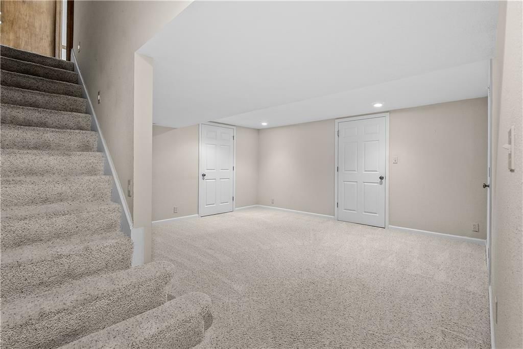 204 NW Cypress Street — photo 40