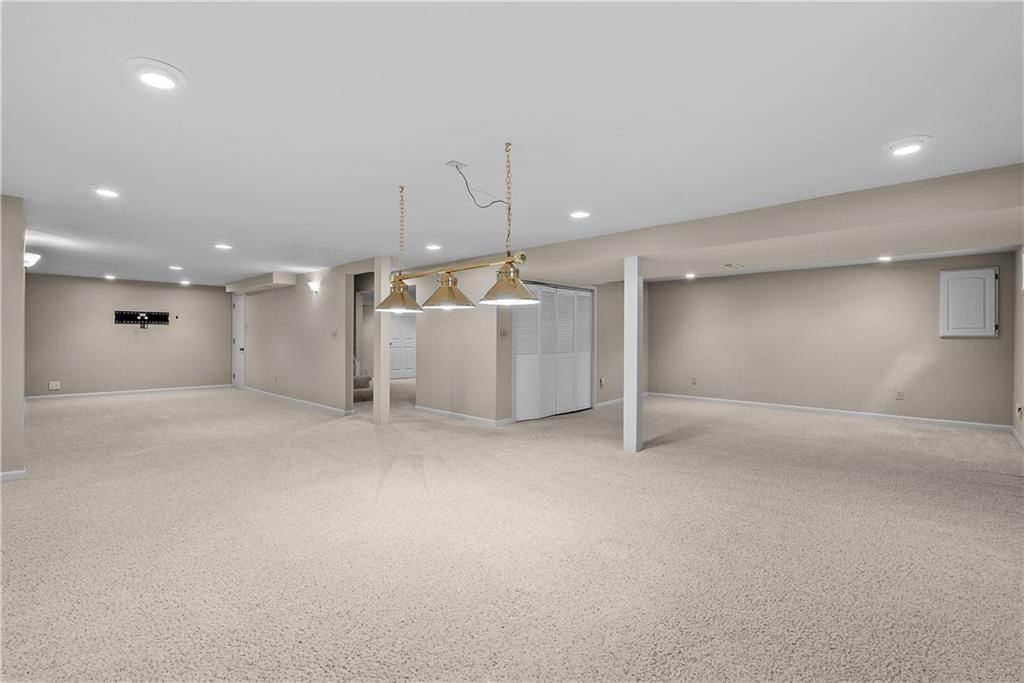 204 NW Cypress Street — photo 44