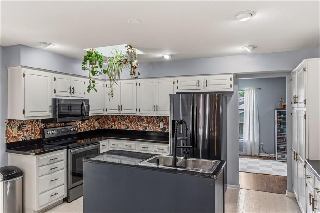 5233 NW Old Pike Road — photo 5