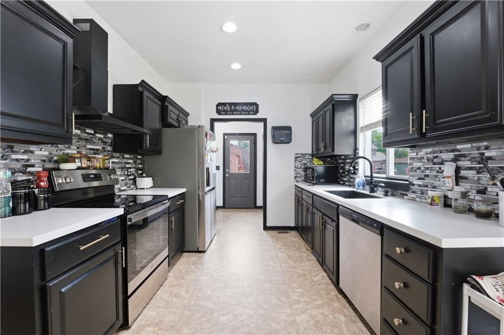 1319 Barnett Avenue — photo 10