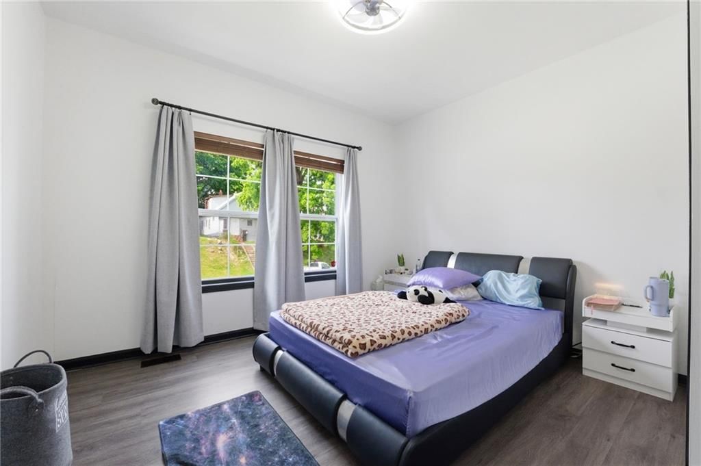 1319 Barnett Avenue — photo 15