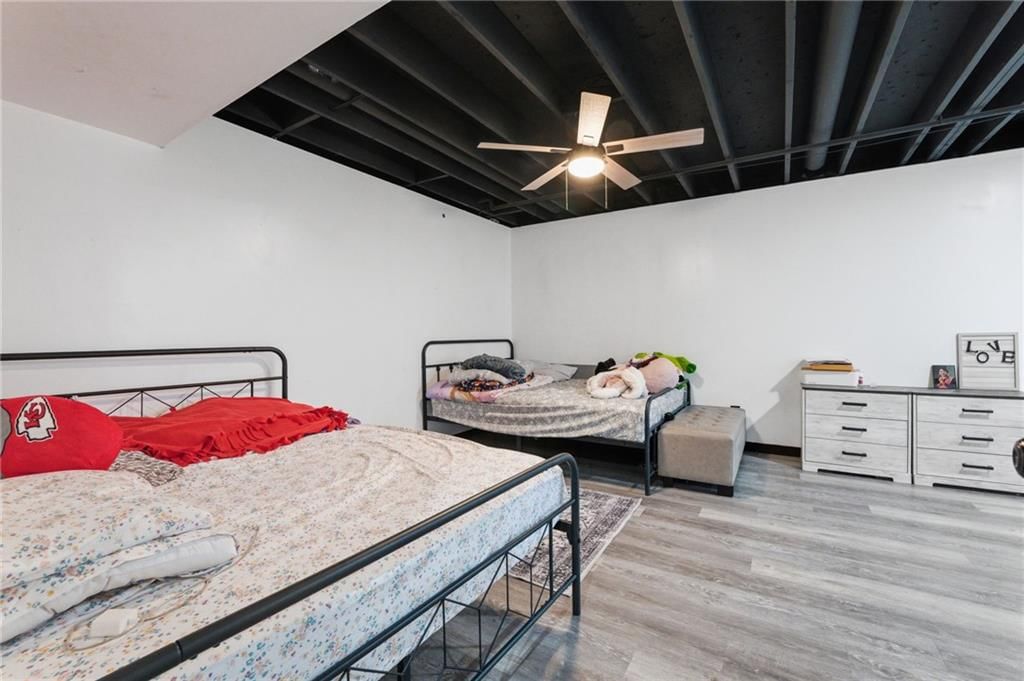 1319 Barnett Avenue — photo 17