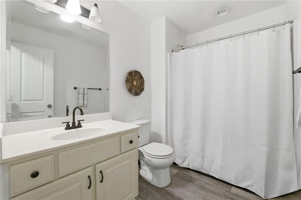 1319 Barnett Avenue — photo 18