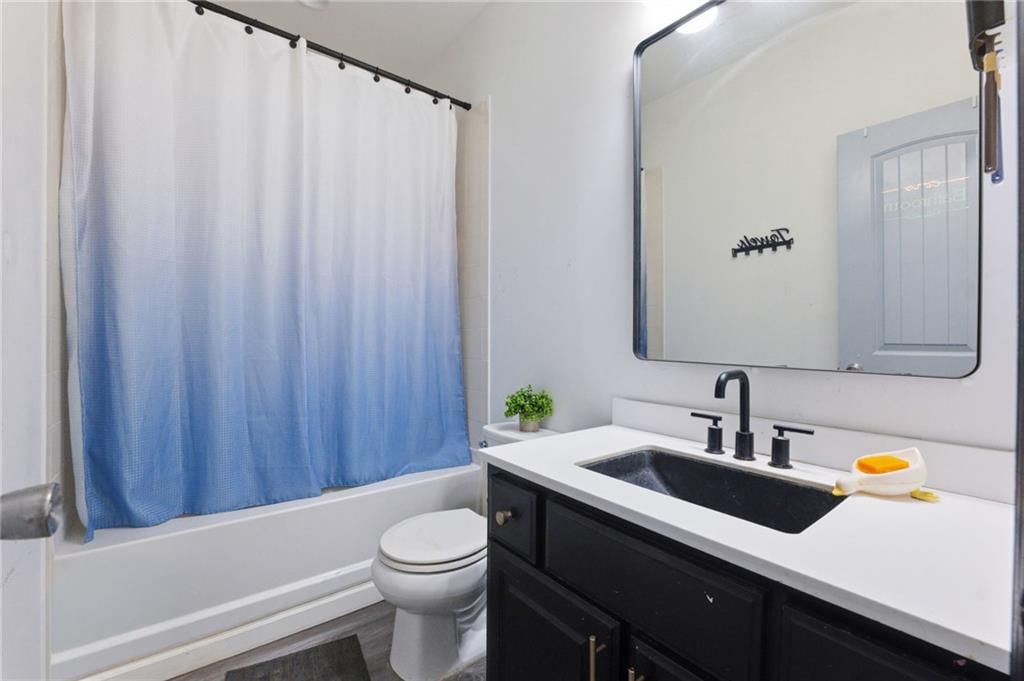 1319 Barnett Avenue — photo 19