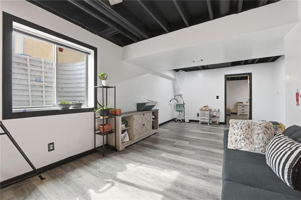 1319 Barnett Avenue — photo 21