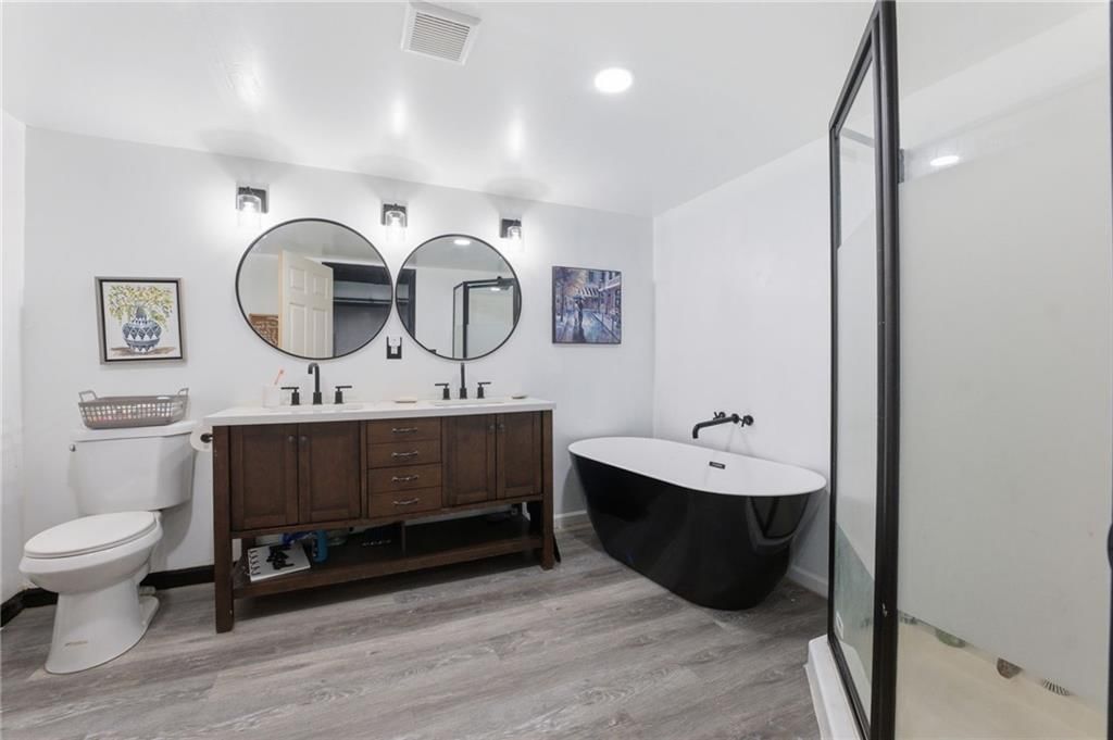 1319 Barnett Avenue — photo 27