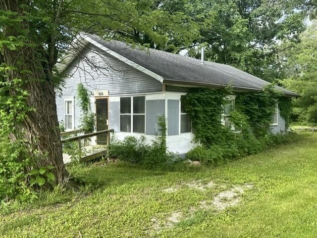 9554 SW Center Street — photo 3