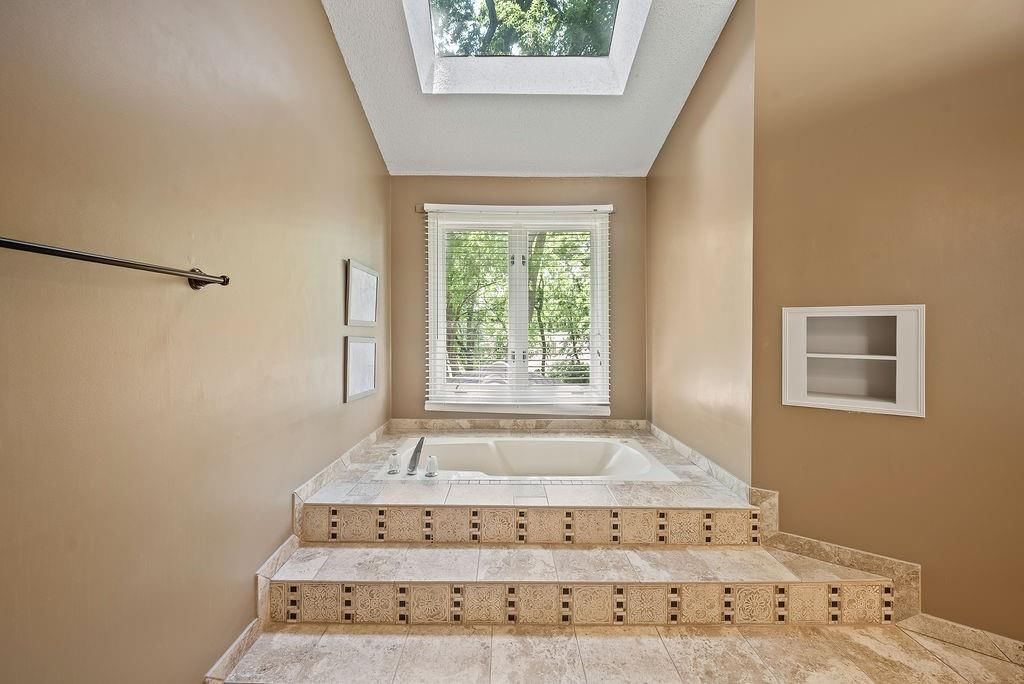 12304 Nieman Road — photo 14