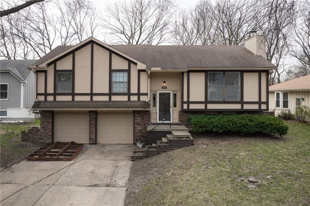 17317 E 50th Terrace Court S — photo 2