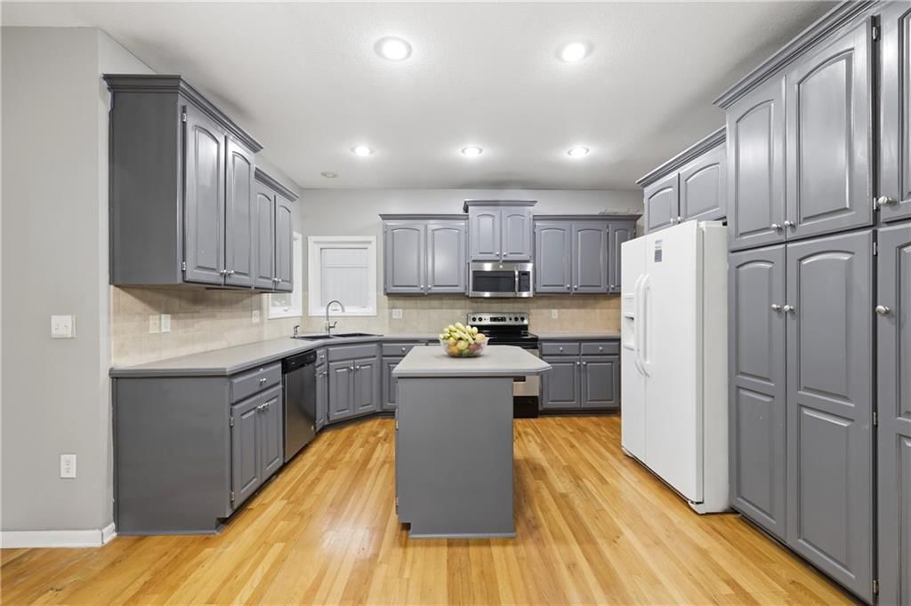 361 W Westhoff Place — photo 5