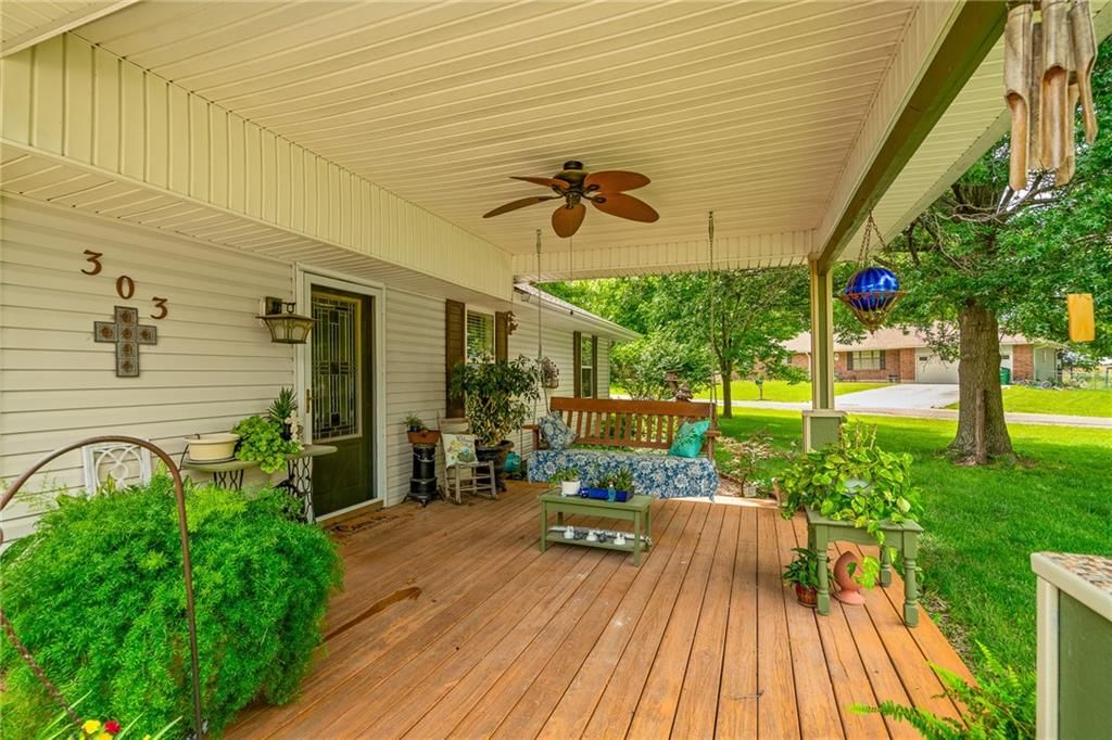 303 W Maple Street — photo 4