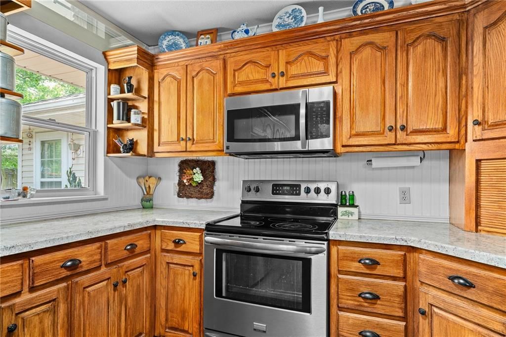 303 W Maple Street — photo 13