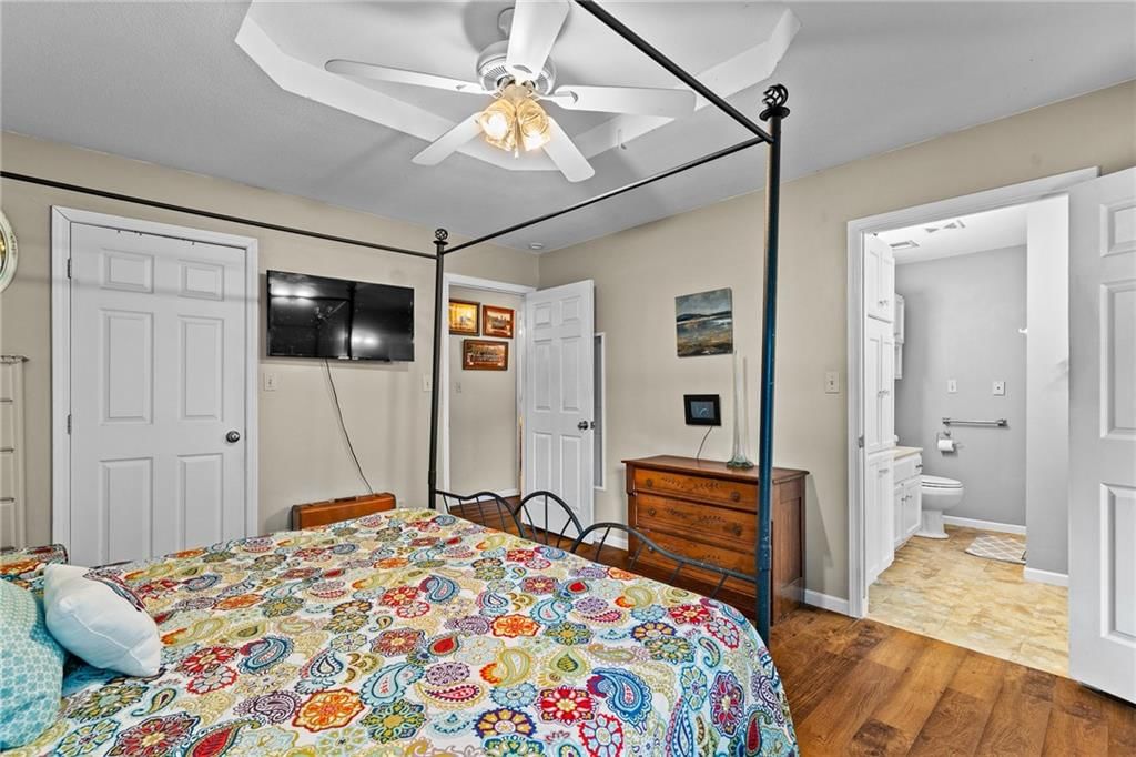 303 W Maple Street — photo 17