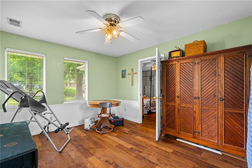 303 W Maple Street — photo 21