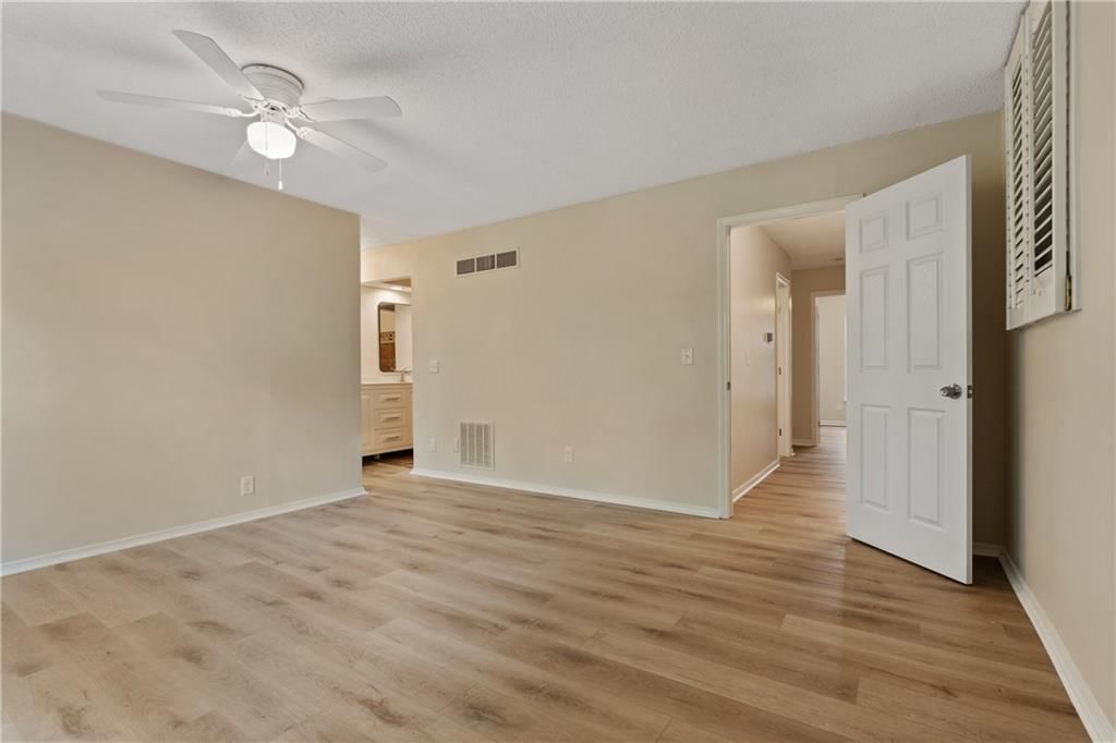 10203 W 50th Terrace — photo 16