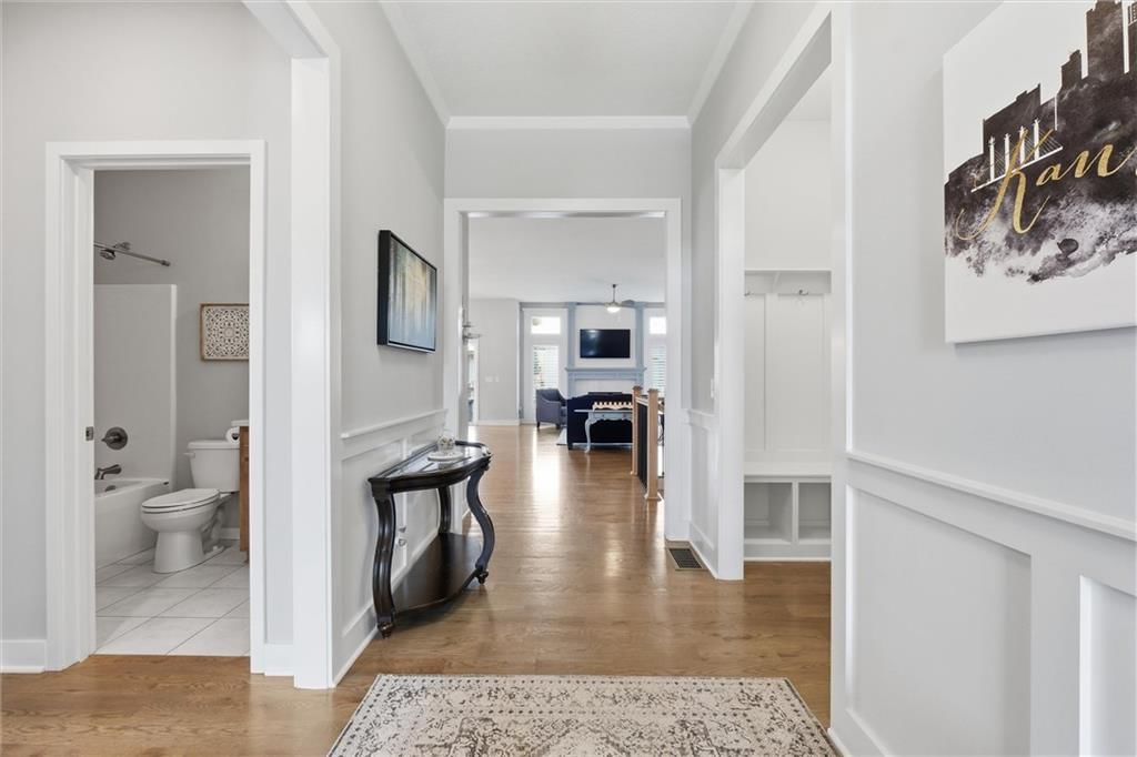 7450 NW Douglas Court — photo 4