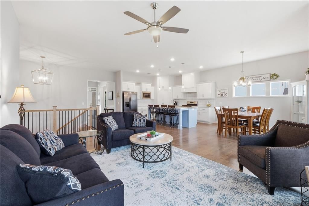 7450 NW Douglas Court — photo 11
