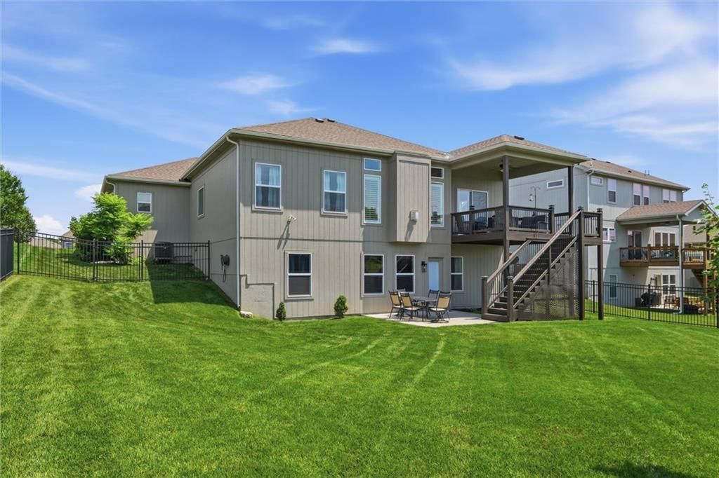 7450 NW Douglas Court — photo 30