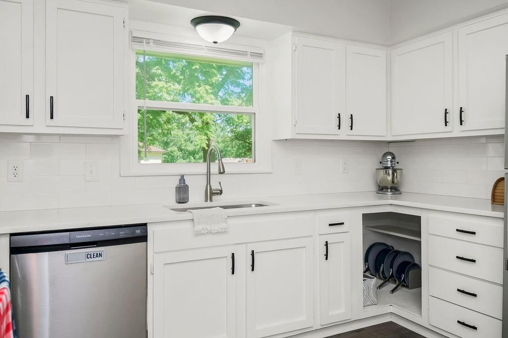 10907 Cleveland Avenue — photo 10