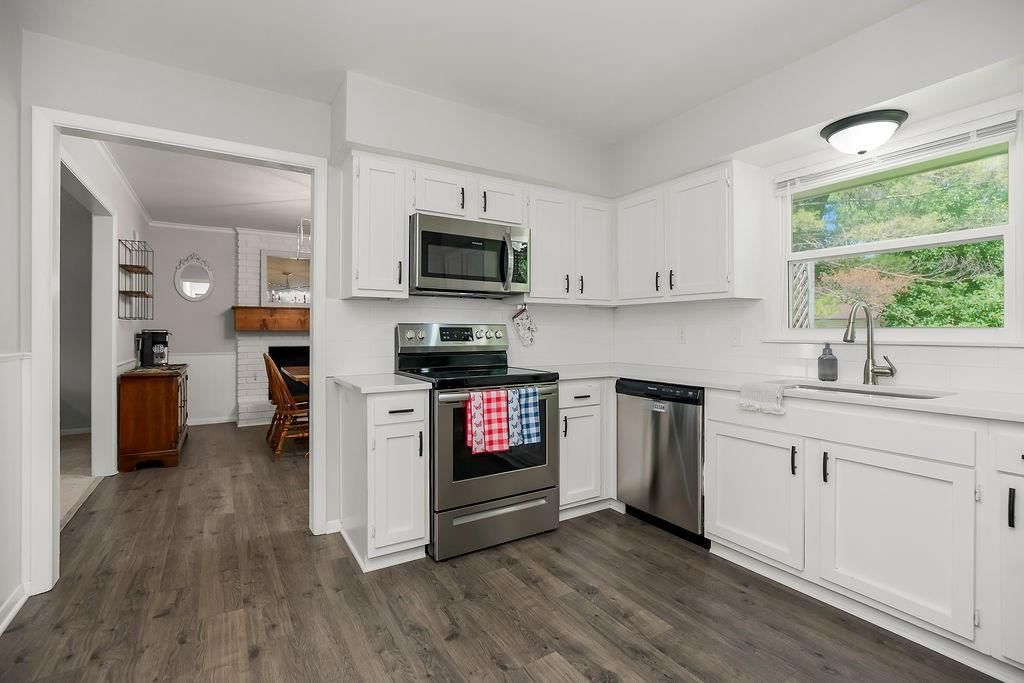 10907 Cleveland Avenue — photo 11