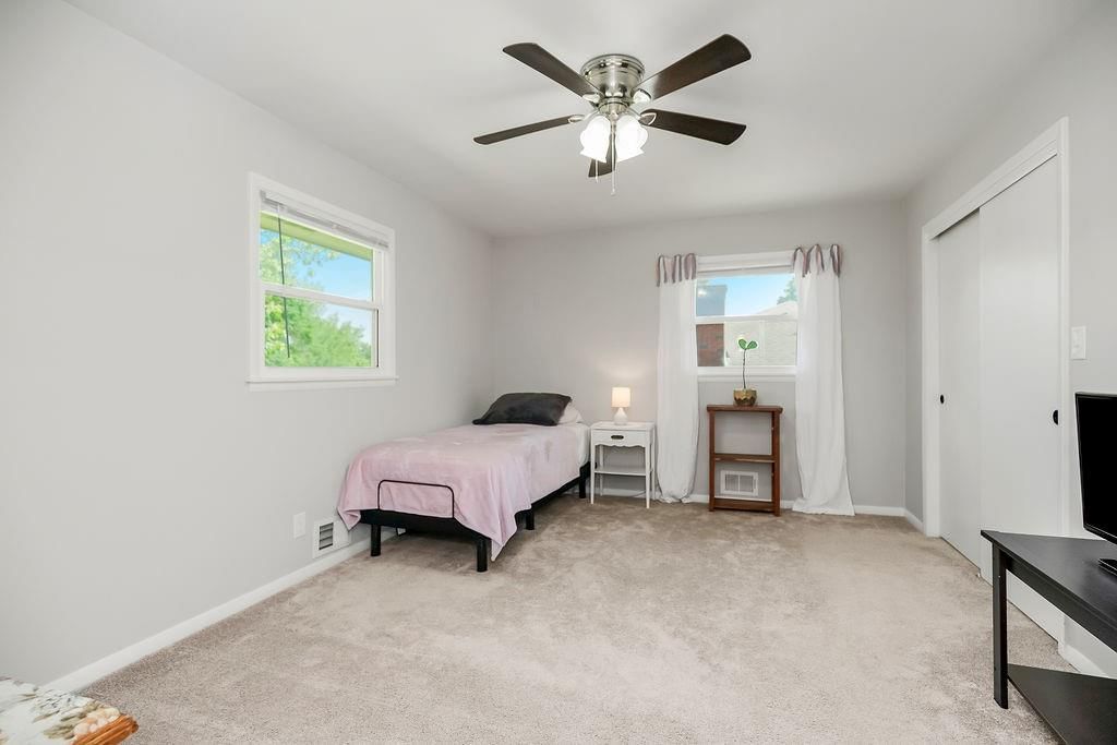 10907 Cleveland Avenue — photo 16