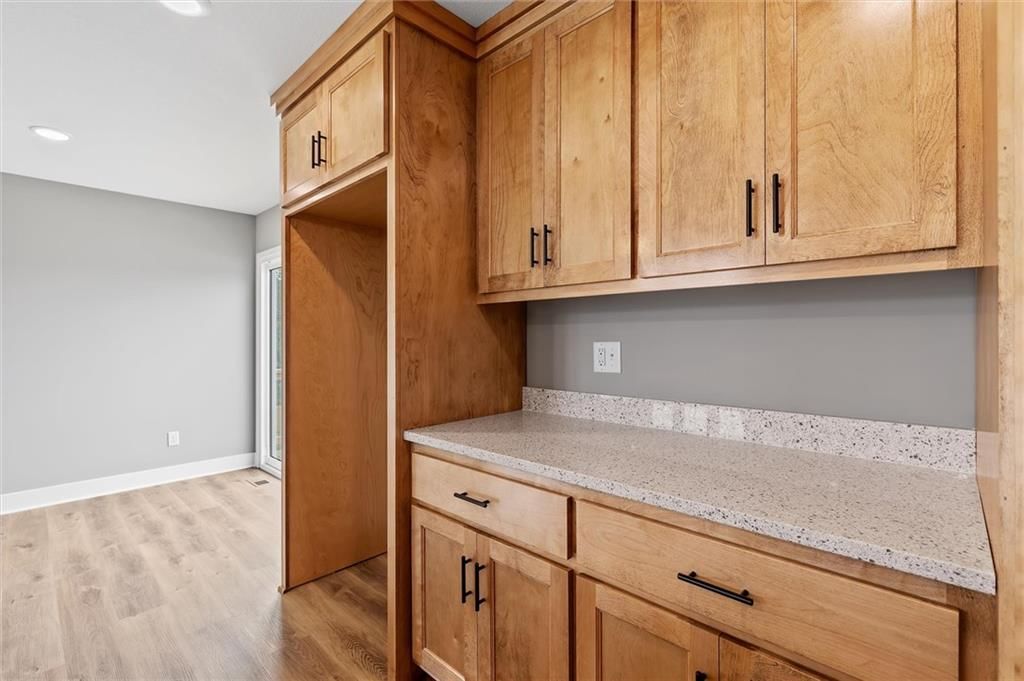 2211 Ashford Street — photo 15