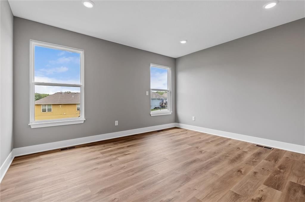 2211 Ashford Street — photo 21