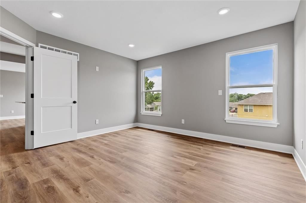 2211 Ashford Street — photo 22