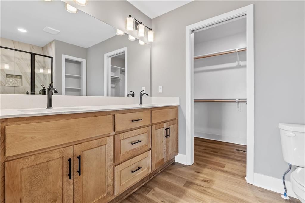 2211 Ashford Street — photo 24