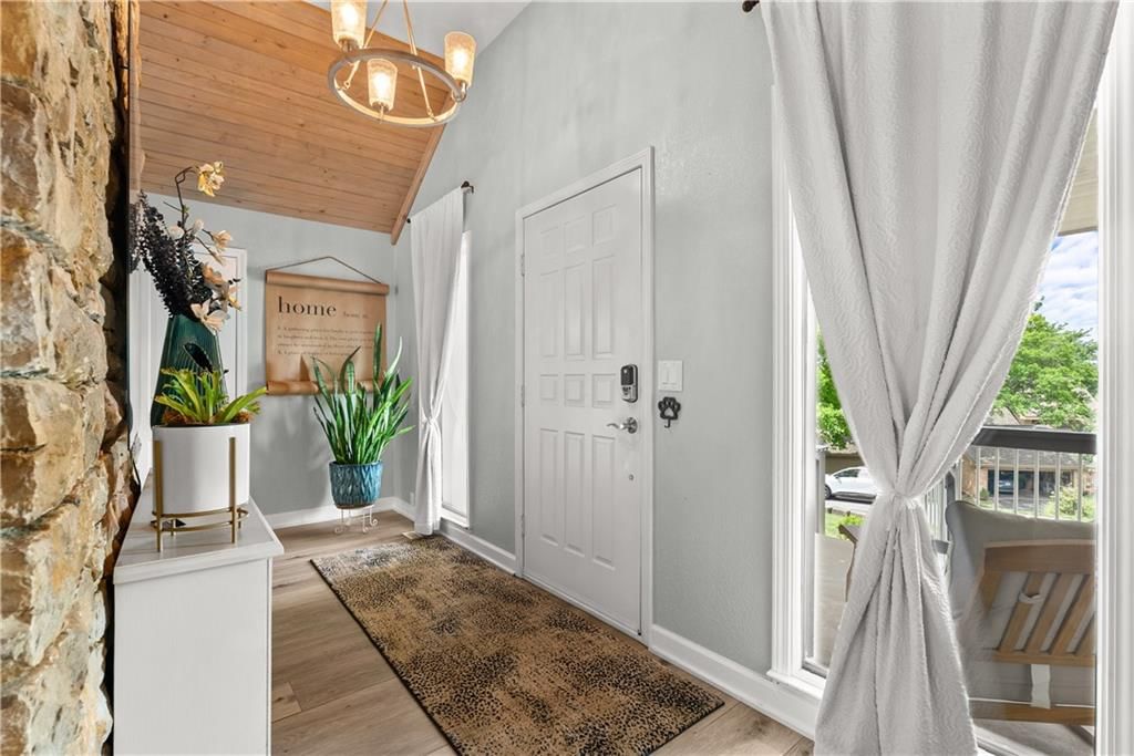401 NE Landings Drive — photo 5