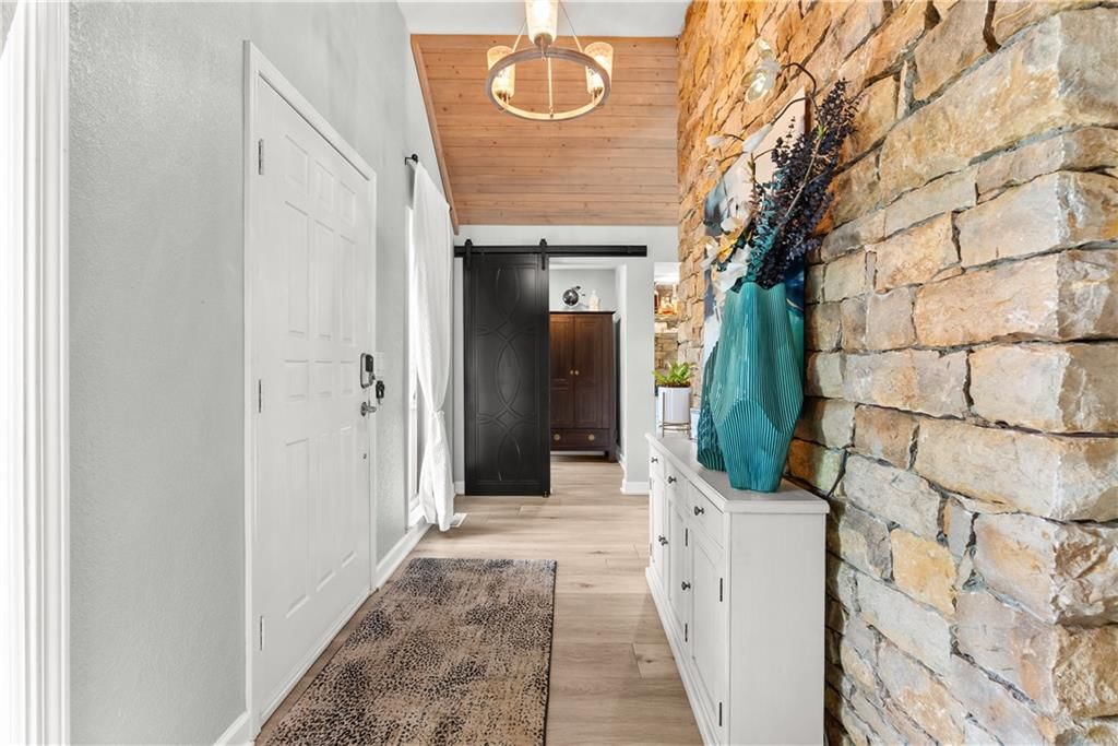 401 NE Landings Drive — photo 7