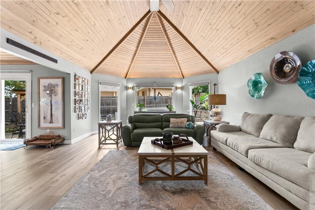 401 NE Landings Drive — photo 10