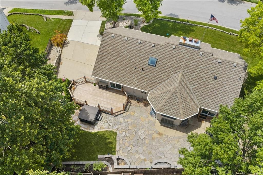 401 NE Landings Drive — photo 51