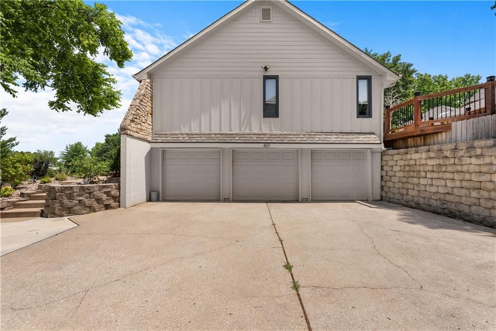 401 NE Landings Drive — photo 52