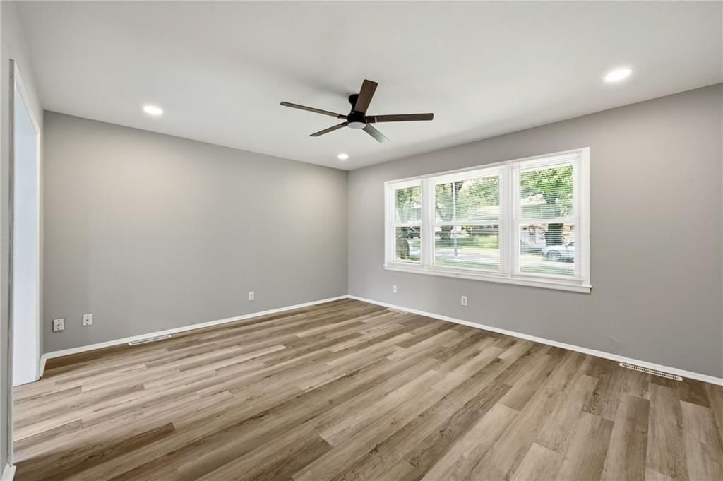 8107 E 91ST Terrace — photo 5