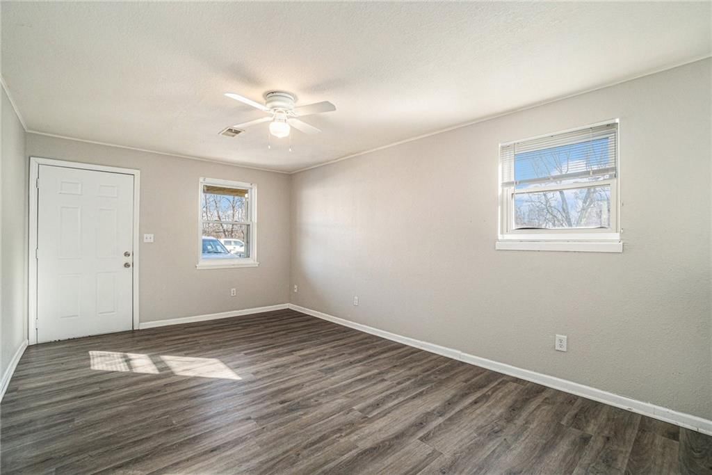 3552 S Lynn Street — photo 4