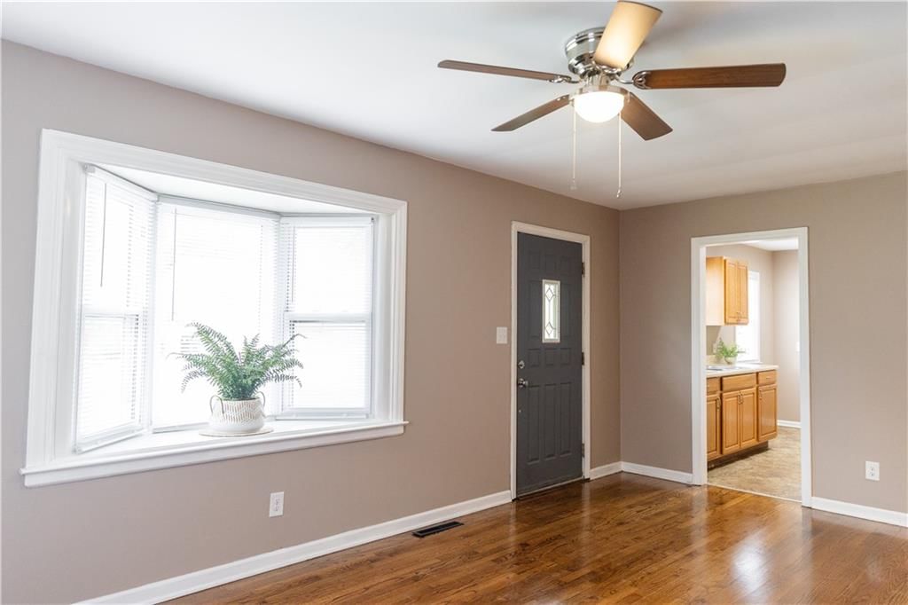 1713 N Dodgion Avenue — photo 3